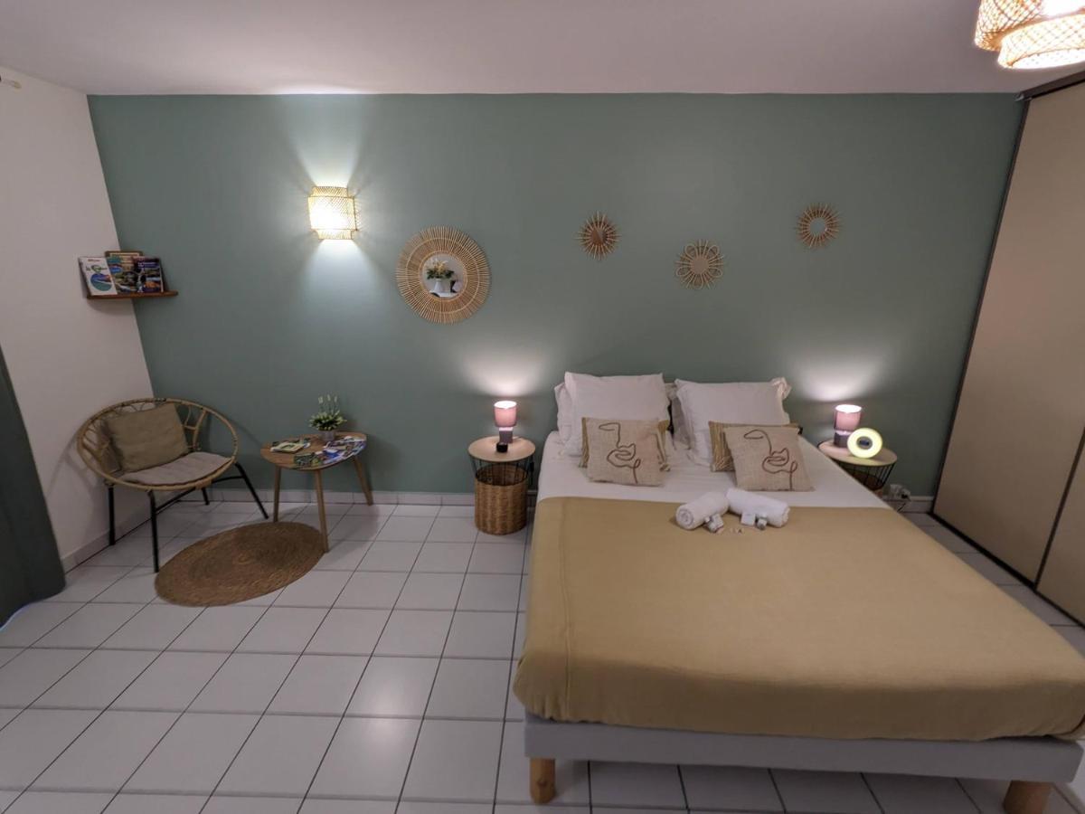 Topaze Pei Bellepierre Proximite Immediate Chu, Inspe سان دوني المظهر الخارجي الصورة